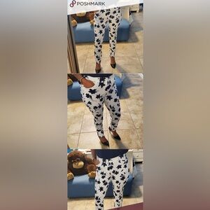 GAP Women's Black and White Floral Cropped Pants